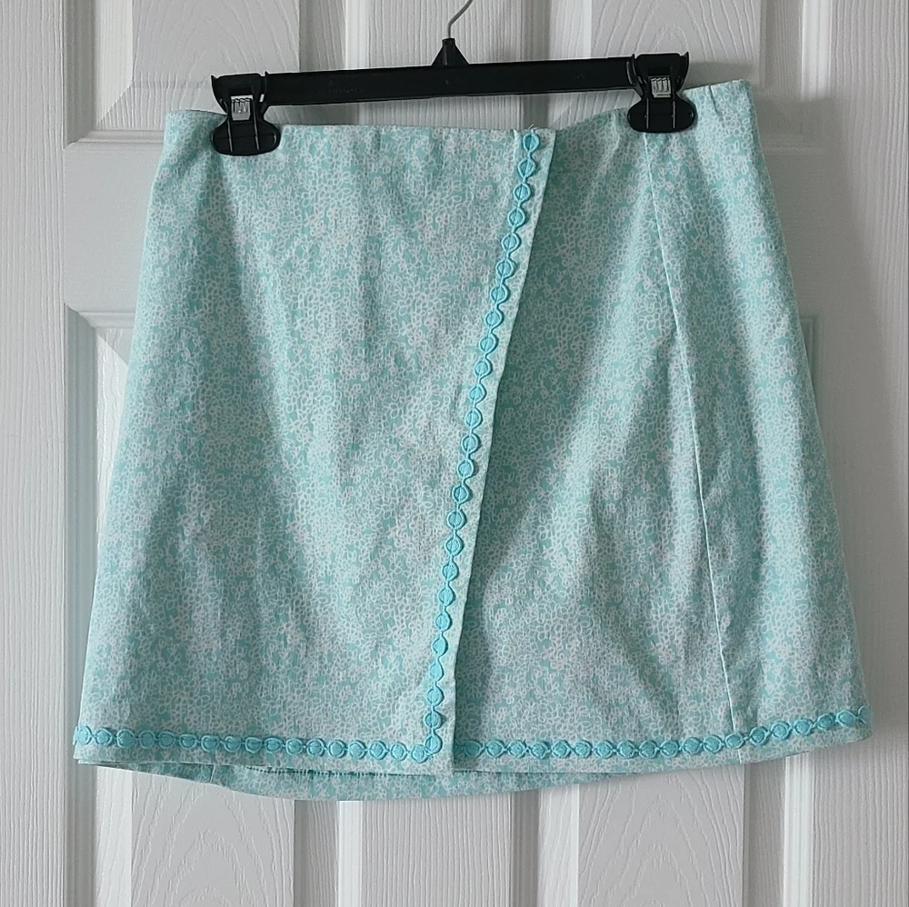 SALE! Crown & Ivy Skort
